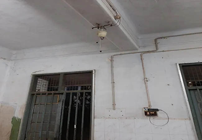 trichy govt hospital ceiling fan incident admit child peoples shock 